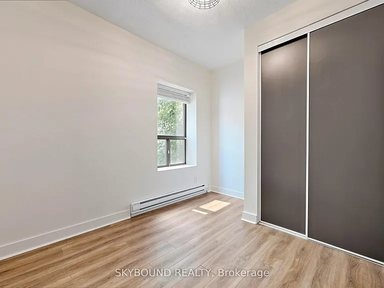 133 Wineva Ave #F — Photo 18