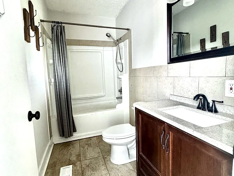 9175 Walnut St #1 — Photo 20