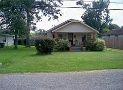 2nd image of 917 Wilson St