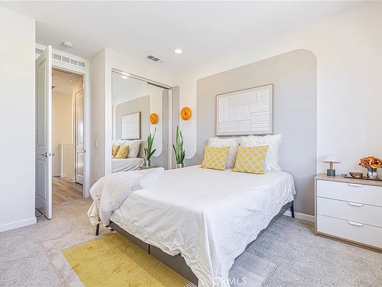 27555 Sanctuary Ct — Photo 15