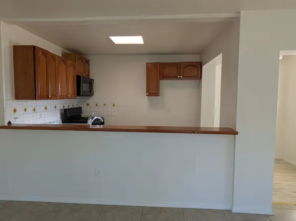 1623 N Winstel Blvd, Tucson, AZ 85716