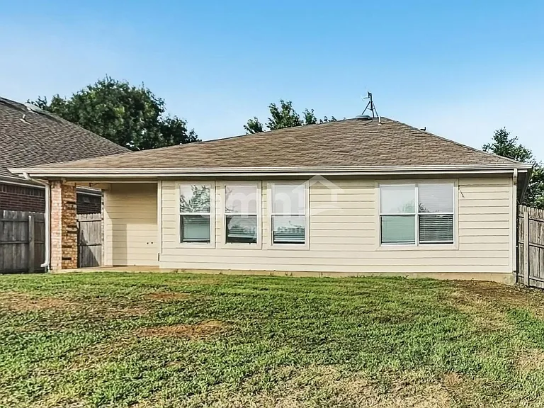 525 Drift St — Photo 16