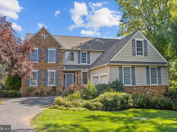 102 Cypress Point, Avondale, PA 19311