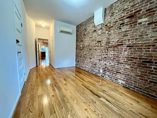 Rented by The Property Firm | media 6