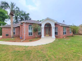 2730 Creeks Edge Ln, Navarre, FL 32566