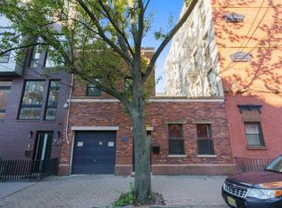 256 8th St #1, Hoboken, NJ 07030