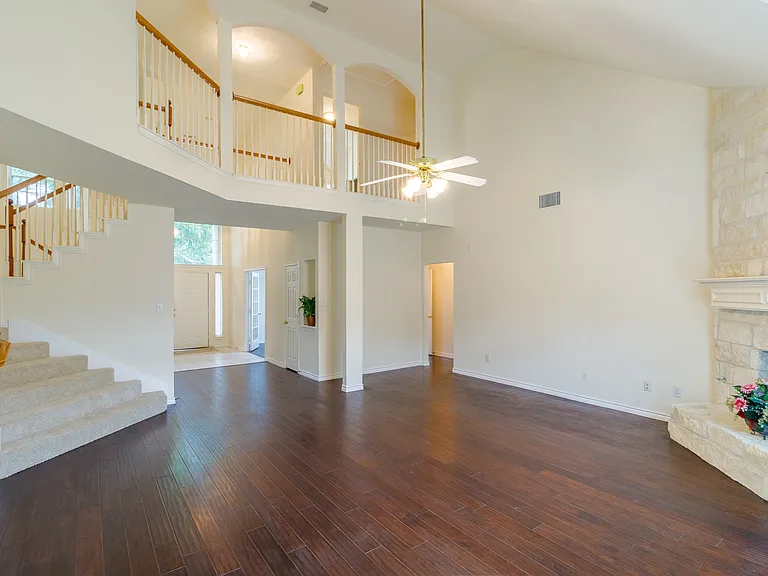 103 Westminister Ave — Photo 15