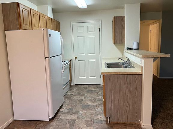 2nd image of 278 E James Court Dr APT 204-278-20