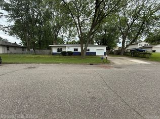 300 Lehigh Ave, Pontiac, MI