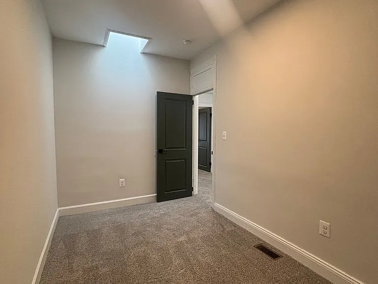 1814 E Lafayette Ave — Photo 7
