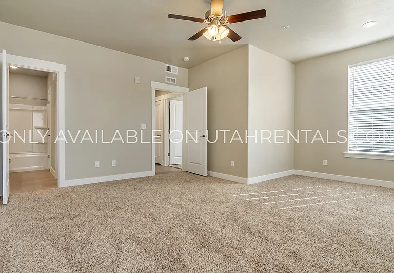 1128 S 820 E #1102 — Photo 4