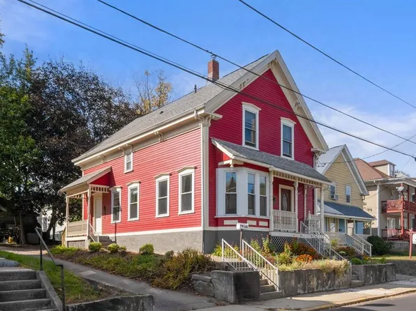 160 3rd Ave, Woonsocket, RI 02895