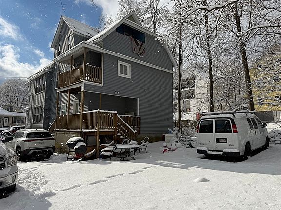 3rd image of 30 Ekman St