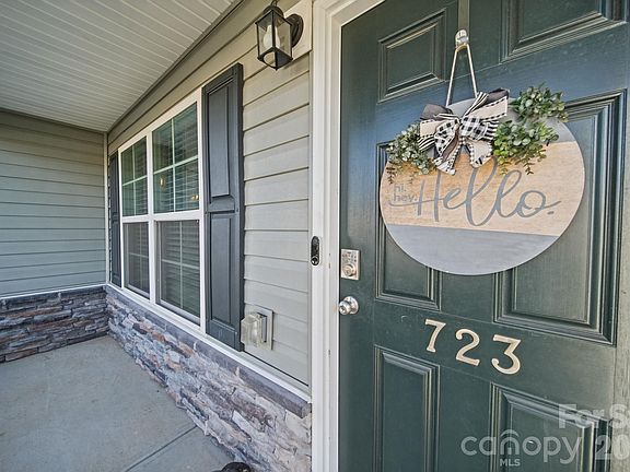 2nd image of 723 Quail Ln