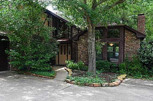 1st image of 1705 Greenwood Dr