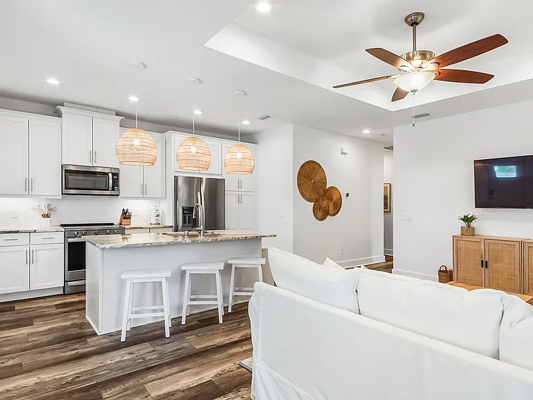 304 Casa Pl — Photo 10