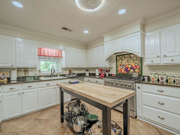5th image of 60 Avalon Pl