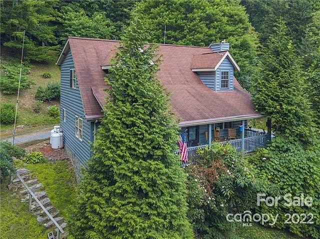 1st image of 345 Wayneview Dr