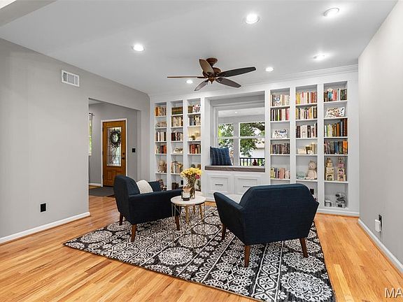 4th image of 7068 Tholozan Ave