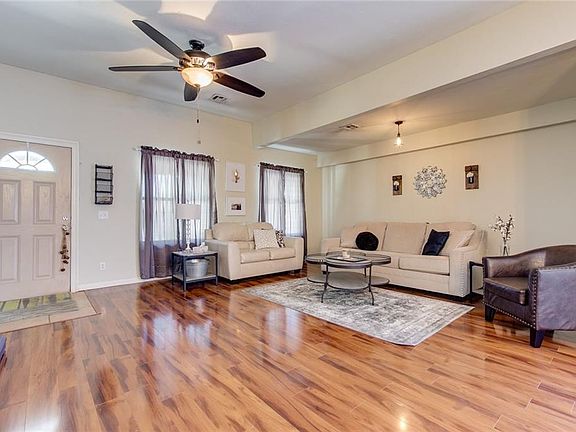 4th image of 1616 N McMillan Ave