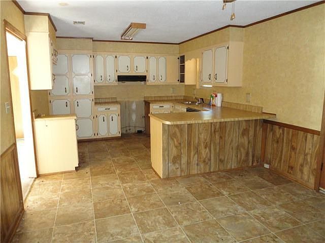 2nd image of 2649 Cranbrook Dr