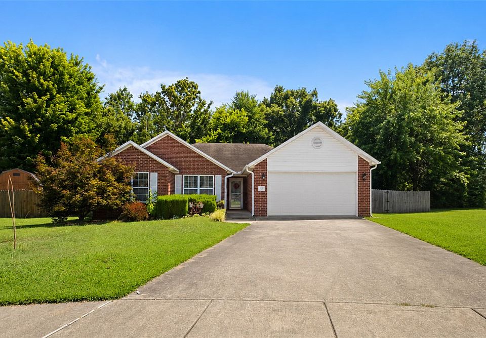 1st image of 908 Saint James Ct