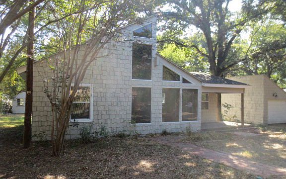 2nd image of 114 Pollyanna Dr