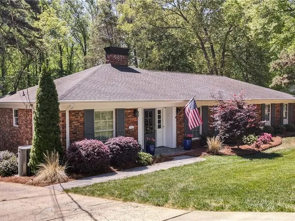 3380 Kirklees Rd, Winston Salem, NC 27104