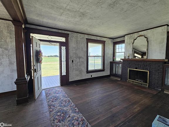 3rd image of 1492 Township Road 1550 E