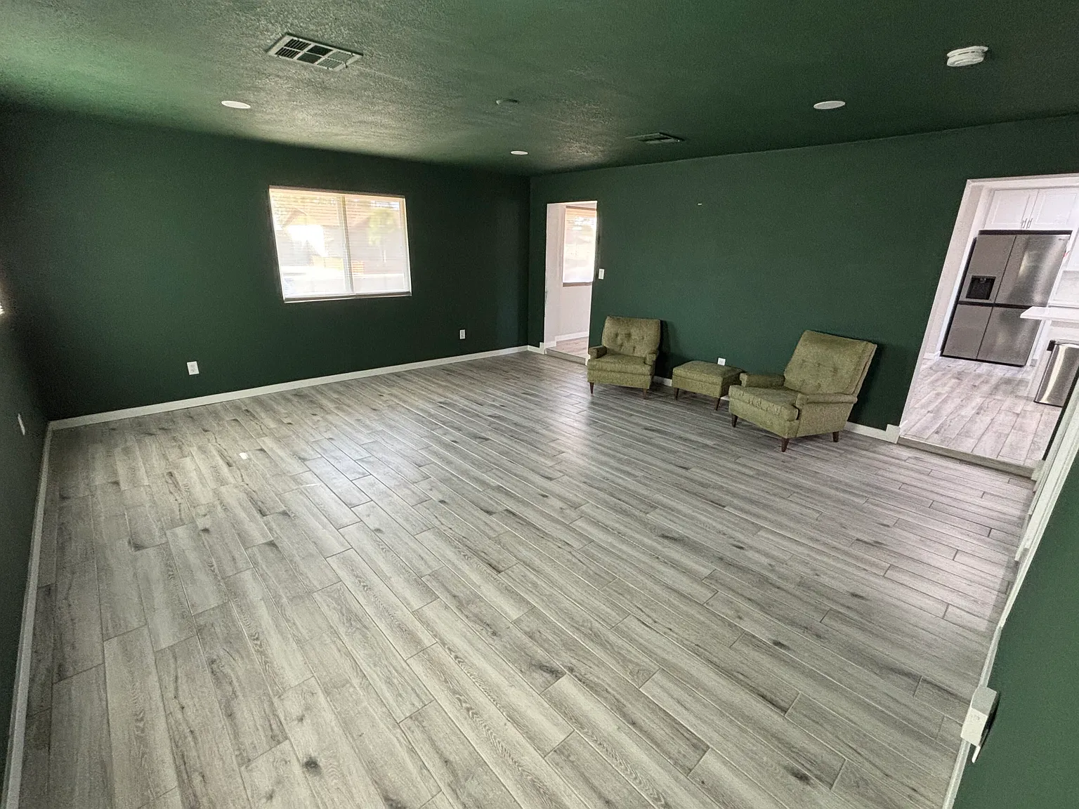 3 bed, 1621 sqft, $4,750 — Photo 3