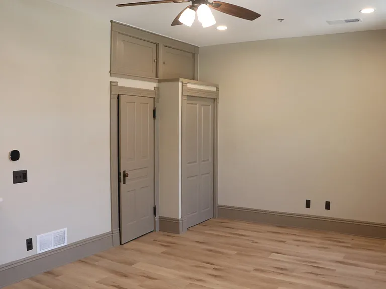 117 W Grand River Ave #202 — Photo 11