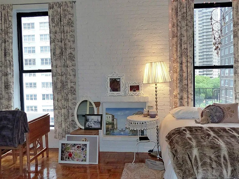 2020 Broadway #5E — Photo 6