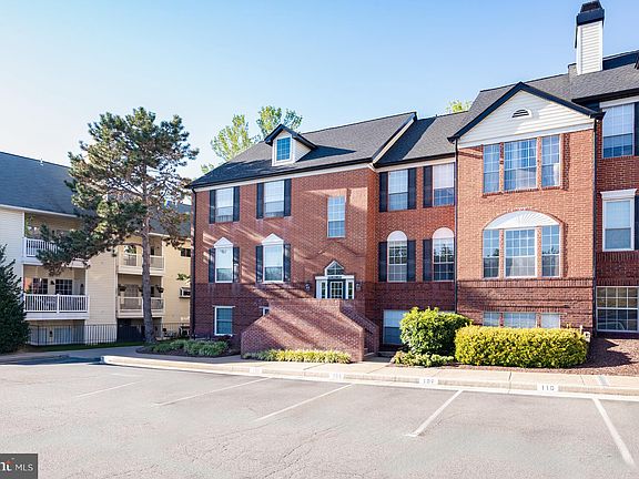 2nd image of 676 Gateway Dr SE Unit 805
