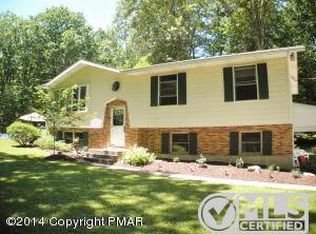 4608 Buck Valley Cir, East Stroudsburg, PA 18301