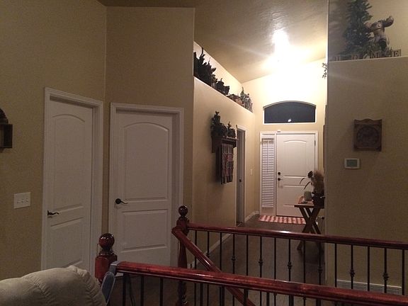 5th image of 713 N Channing Ct