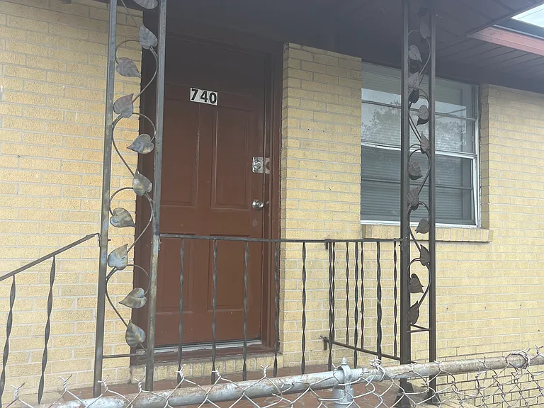 740 Ernona St #1 — Photo 5