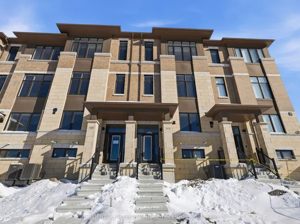 11379 Leslie St, Richmond Hill, ON L4S 1P2