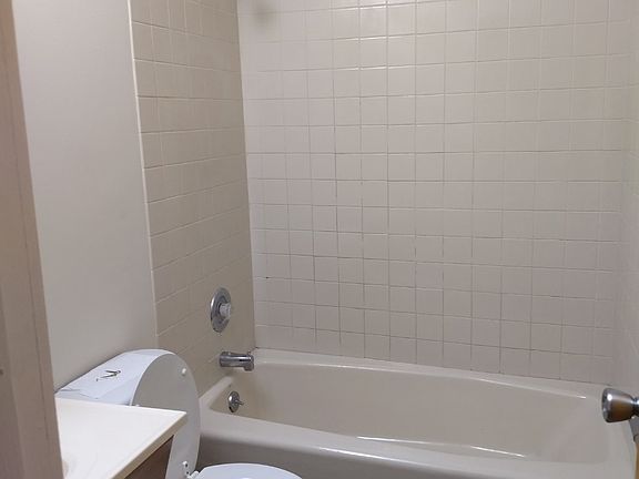 5th image of 2607 Stevens Ave