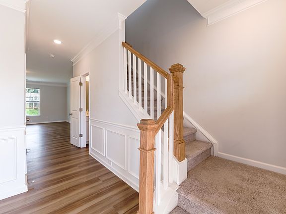 4th image of 7037 Haddington Dr