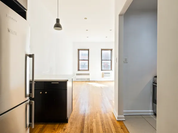 435 East 85th Street image 5 of 9