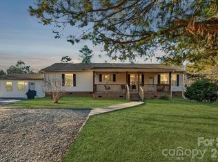 2411 Mission Rd, York, SC 29745