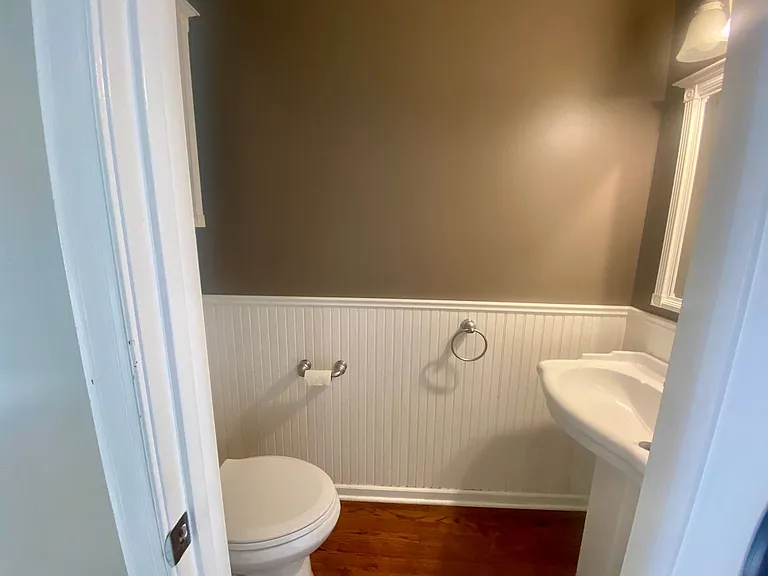 6226 Lehigh Ave — Photo 10