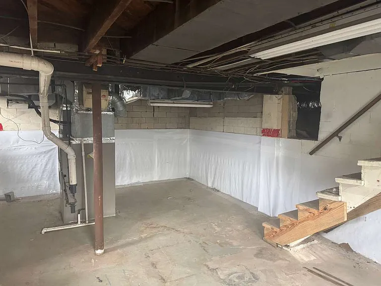617 Montrose Dr — Photo 11