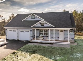 44 Turner Dr, York, ME 03909