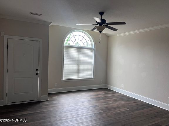 3rd image of 3348 Ellsworth Drive #B
