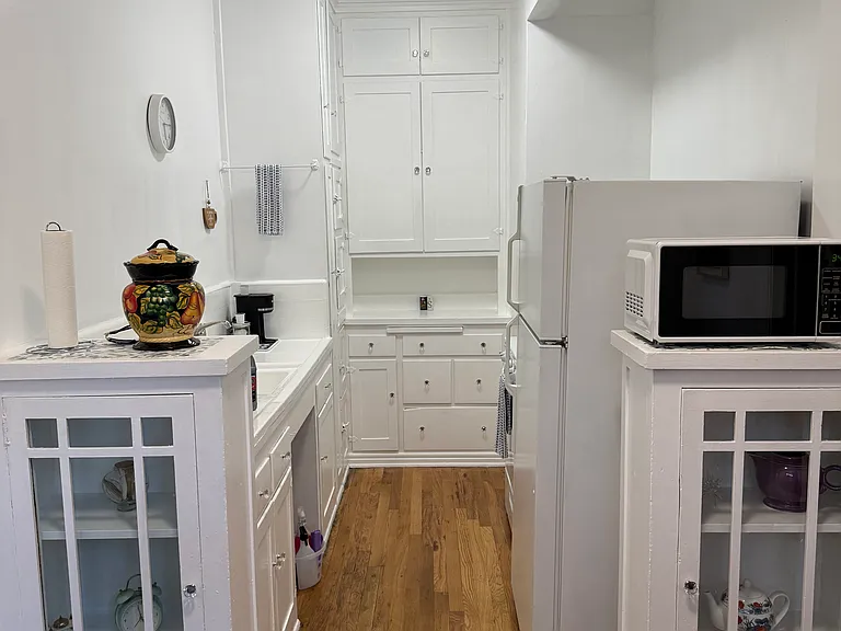 1803 N Wilton Pl #105 — Photo 7