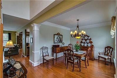 3rd image of 8517 Gainsford Ln