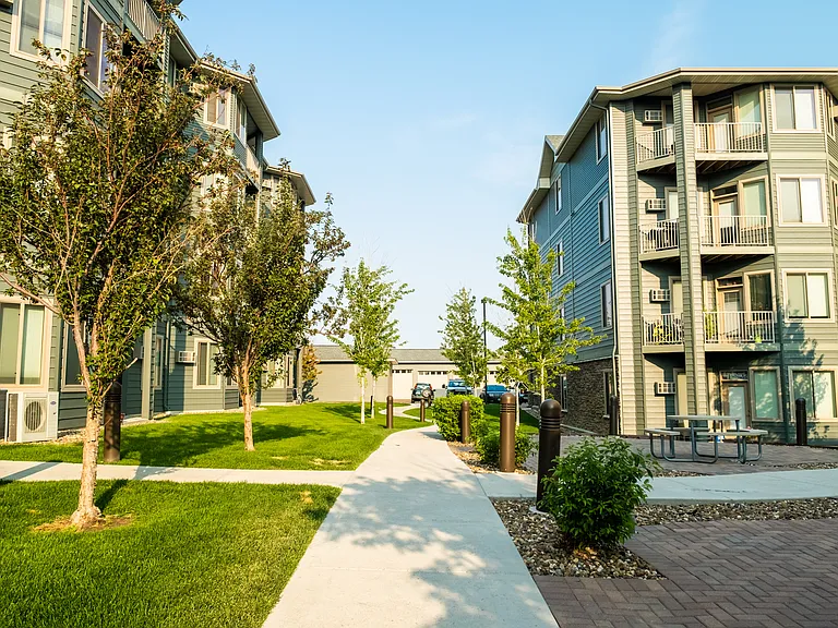 Eagle Crest Apartments — Photo 33