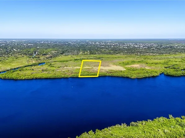 1352 Monterey Ct, Punta Gorda, FL 33983