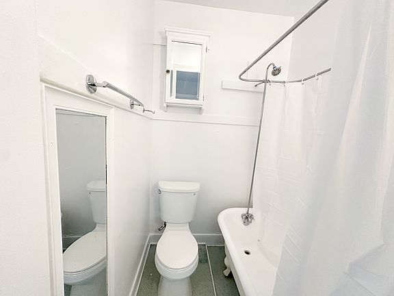 5th image of 16 Thornton Ave APT 302